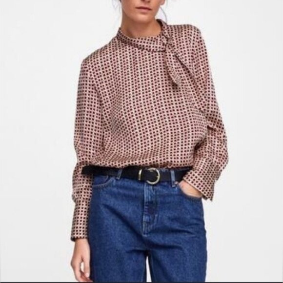 Zara Geometric Bloe size Medium Cream and red - Picture 2 of 10